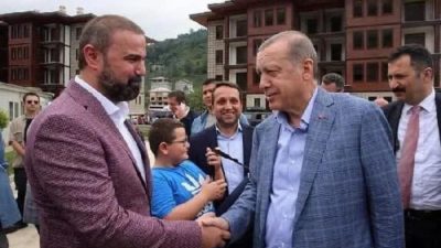ADNAN ONAY Trabzon’da futbol her şeydir. Kulüp başkanının hangi siyasi