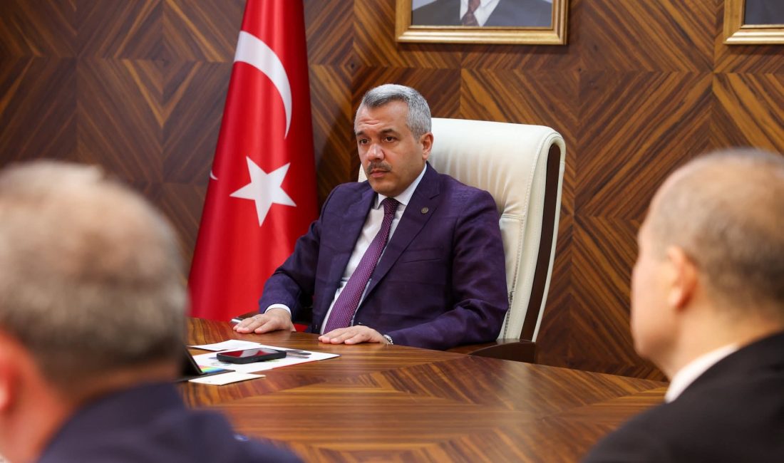 Vali İhsan Selim Baydaş başkanlığında, yaklaşan turizm, çay sezonu ve