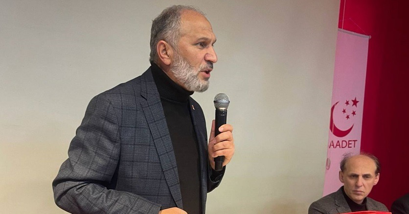 Saadet Partisi Rize İl Müfettişi Şakir Şahintaş, katıldığı bir toplantıda