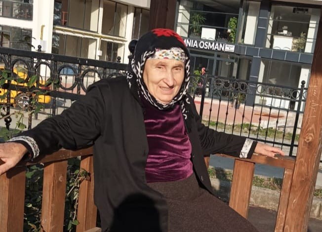Çamlıhemşin’e bağlı Topluca Köyü sakinlerinden Fatma Parlağı’nın vefatı, bölgede derin
