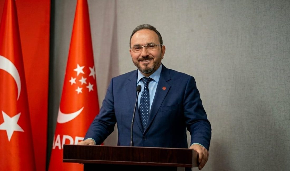 Saadet Partisi İyidere ilçe Başkanı Mustafa Aydın Kartal, yaş çay
