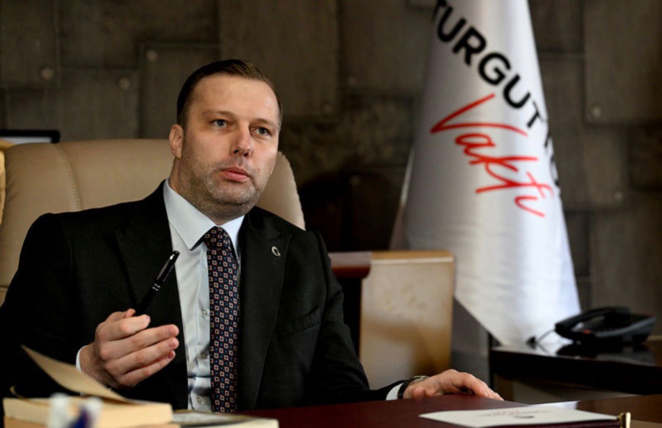 Turgut Özal Vakfı Başkanı Semih Narlı, Mütevelli Heyeti Başkanı İbrahim