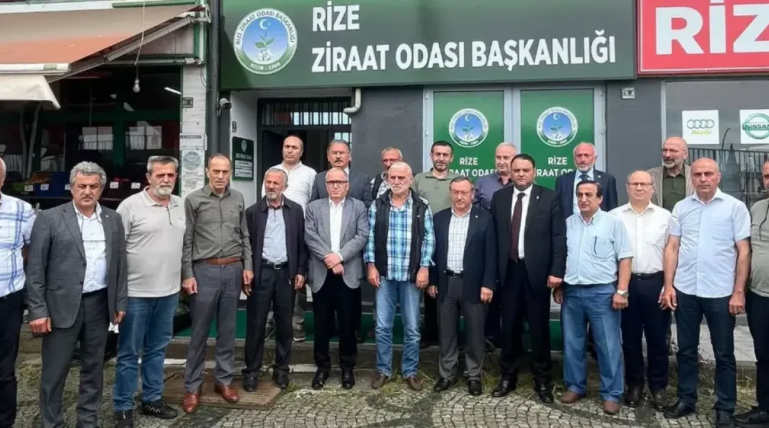 2026 yaş çay sezonunun ilk sürgününü değerlendiren ÇAYKUR yönetimi ile