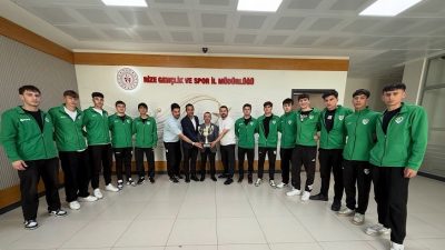 Giresun’da düzenlenen Hentbol Federasyonu Yeşilay Genç Erkekler Türkiye Şampiyonası’nda Türkiye