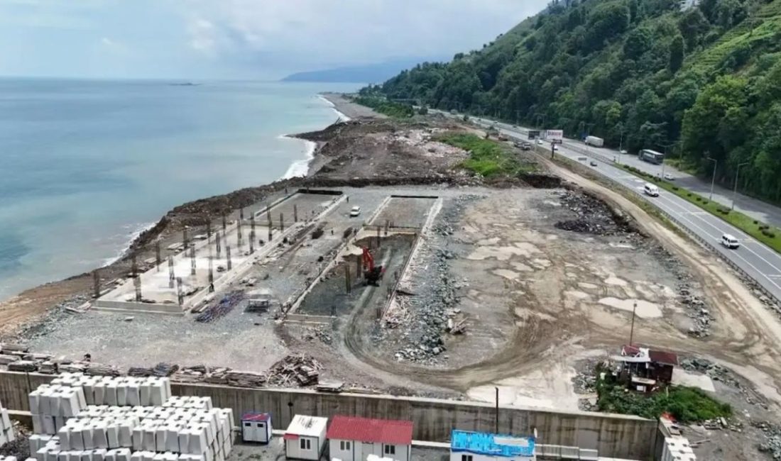 Rize Belediyesi, Bozkale Mahallesi sahil dolgu alanında yapımına başladığı Su