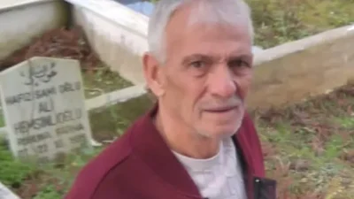Rize'nin Atmeydanı Mahallesi sakinlerinden, kentin eski marangoz esnaflarından Sultan Şat'ın