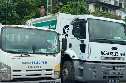 Rize'nin Fındıklı ilçesinde belediyeye ait temizlik araçlarında yaşanan arızalar nedeniyle