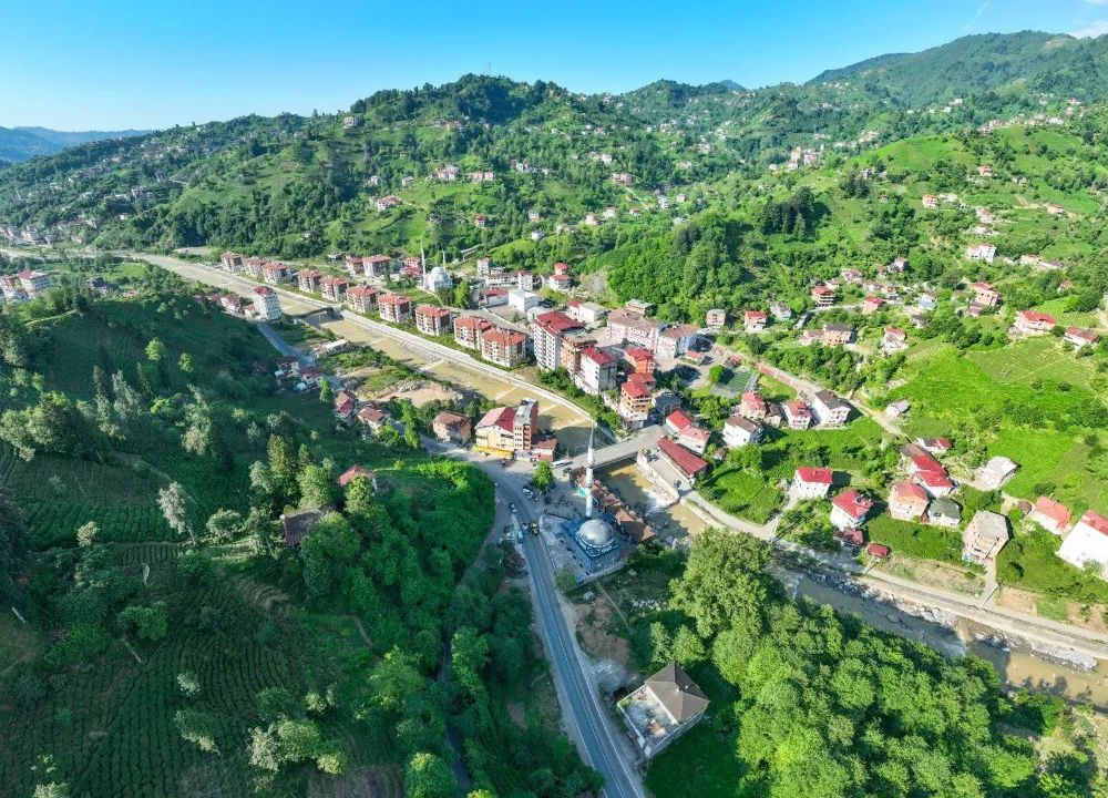 Rize'nin Merkez ilçesine bağlı Muradiye Beldesi'nde hayata geçirilen TOKİ konutları
