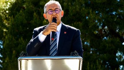 Cumhuriyet Halk Partisi Balıkesir İl Başkanı Erden Köybaşı, parti gündemine