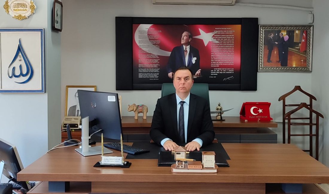 Günümüzde liderlik meselesi çok yanlış tartışılıyor. Bugün makam sahibi olmakla