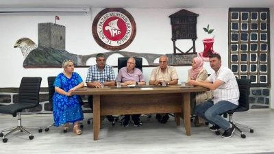 Pazar'da Çay Masaya Yatırıldı: ÇAYKUR, Muhtarlar ve Ziraat Odası Bir