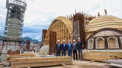 Vali İhsan Selim Baydaş, Rize Belediye Başkanı Rahmi Metin ile