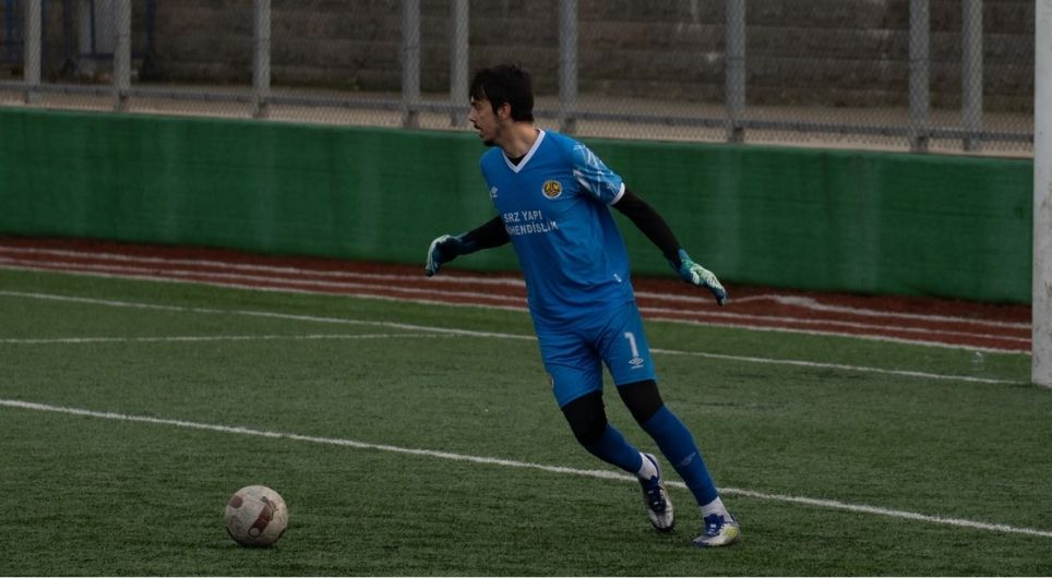 Rize amatör futbolunun dikkat çeken isimlerinden Mahmut Adil Çelik, başarılı
