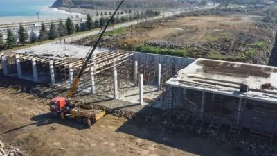 Rize merkez ve ilçelerinde faaliyet gösteren otomobil galericileri, yıllardır gündemde