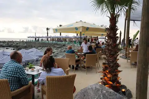 Artvin'in Arhavi ilçesinde Lazbükü düzenlenen törenle hizmete açıldı. Restoran ve