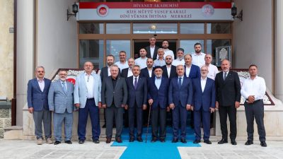 Vali İhsan Selim Baydaş’ın katılımıyla, Müftü Yusuf Karali Dini Yüksek