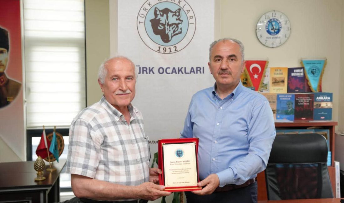 AVM ÇARŞIDA YENİ YERİNE TAŞINAN RİZE ŞUBESİNİ BELEDİYE BAŞKANI RAHMİ
