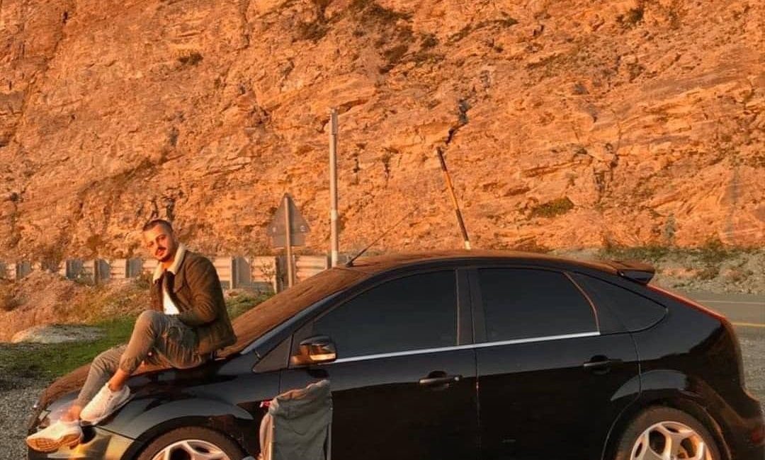 Artvin’in Hopa ilçesinde sabah saatlerinde meydana gelen trafik kazasında, kamyonetin