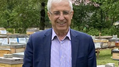 20- ve 23 Dönem CHP Artvin Milletvekili Metin Arifağaoğlu'da CHP’den