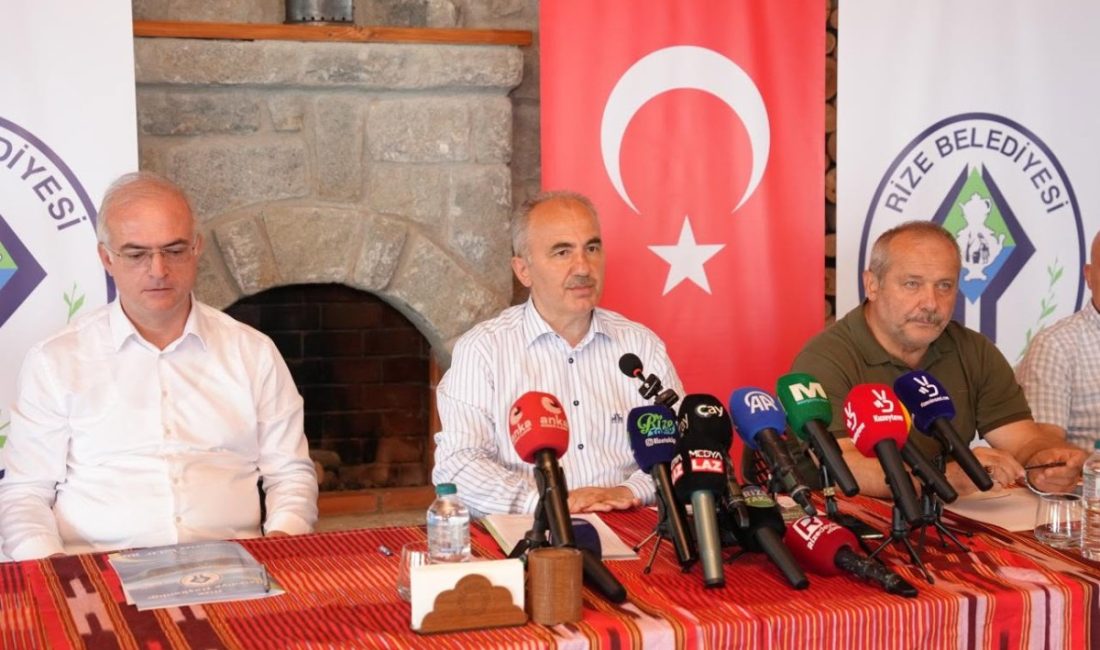 Rize Belediye Başkanı Rahmi Metin, kent genelinde sürdürülen altyapı yatırımları