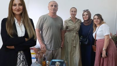 Sultan 2.Abdülhamid Han Eğitim ve Araştırma Hastanesi'ndeyiz. Harıl harıl koşturan