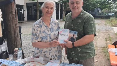 Rizeli şair ve yazar Hatice Kopuz, Fındıklı’da düzenlenen Kitap Günleri