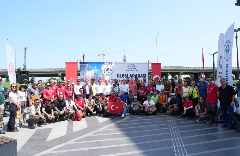 Rize'nin ev sahipliğinde düzenlenen 28. Uluslararası Kaçkar Dağcılık Şenliği, düzenlenen
