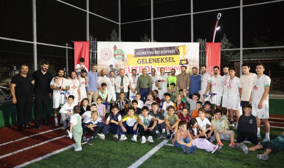 Vali İhsan Selim Baydaş, Güneysu Belediyesi tarafından, merhum Yavuz Hızır