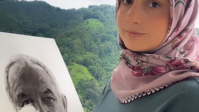 Rize'nin Çayeli ilçesinde yaşayan 36 yaşındaki ressam Semra Koçal, hobi