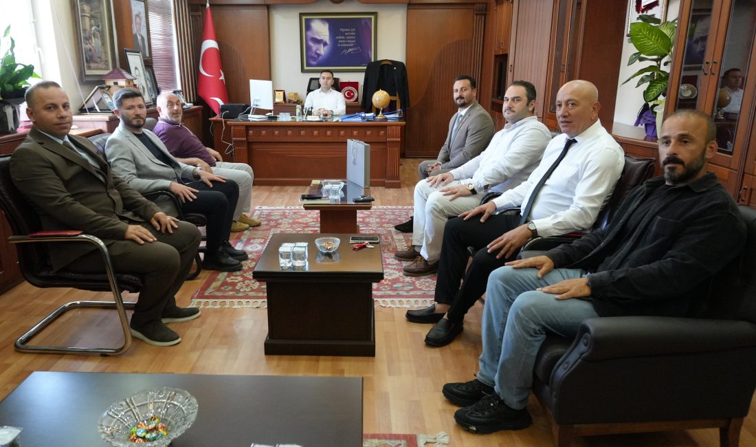 Saadet Partisi Ardeşen İlçe Teşkilatından yeni atanan Ardeşen Kaymakam'ı Ahmet