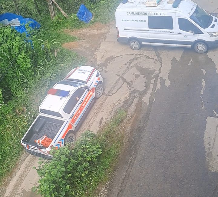 Rize’nin Çamlıhemşin ilçesine bağlı Boğaz Yaylası Çiftiçami mevkiinde, kendisinden iki