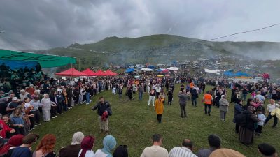İKİZDERE-İlçenin en büyük köylerinden birisi olan Tozköy’de 6.kez Bal ve