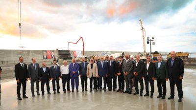 Yapımı tamamlanan tünel ve viyadüklerin açılışını yapmak için Rize'ye gelen,