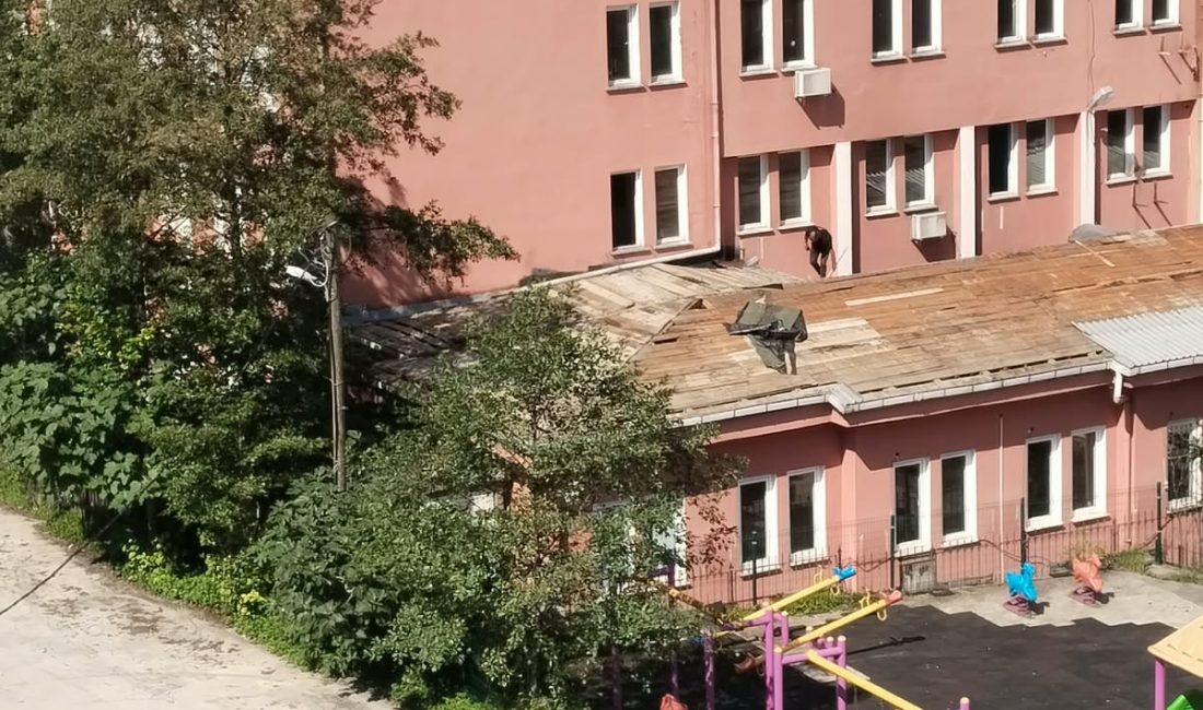 Ardeşen'in Yıllarca Yükünü Çeken Emektar Bina Yerini Modern Sağlık Tesisine