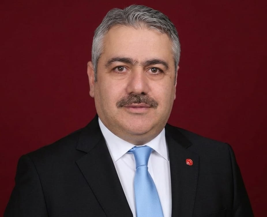 Saadet Partisi Rize İl Sosyal İşler Başkanı Kamil Akyıldız, Türkiye'de