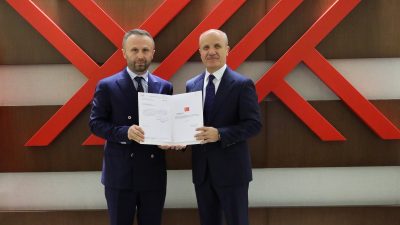 RTEÜ Rektörlüğüne Yeniden Atanan Prof. Dr. Yusuf Yılmaz Mazbatasını Teslim