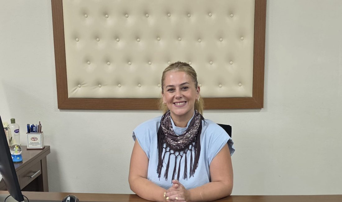 ECE SARAL ALPTEKİN, RİZE LİSESİ TARİHİNDEKİ İKİNCİ KADIN MÜDÜR OLDU