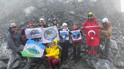 30 Ağustos Bayramı anısına Kaçkar Dağı Kuzey Rota tırmanışı yapıldı.
