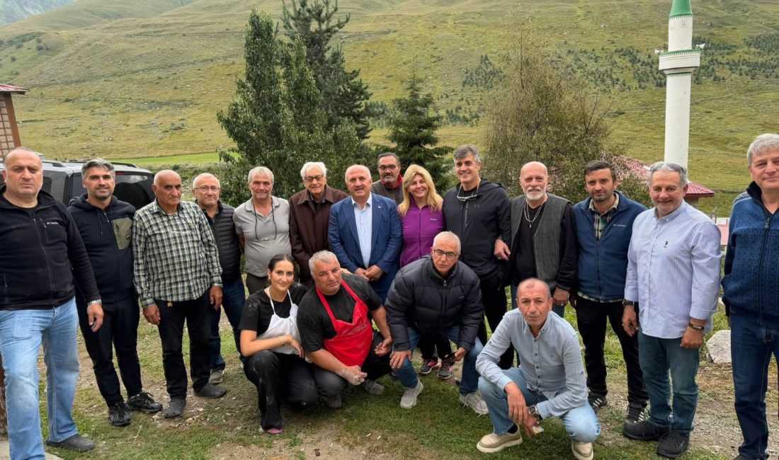 İKİZDERE-CİMİL KÖYÜNDE DİNLENEN SAMİ KUMBASAR’IN ZİYARETÇİSİ BİTMİYOR