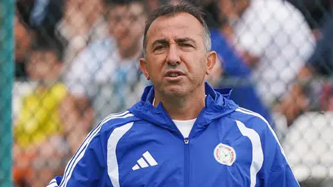 Çaykur Rizespor Teknik Direktörü Recep Uçar, deplasmanda Göztepe ile 2-2