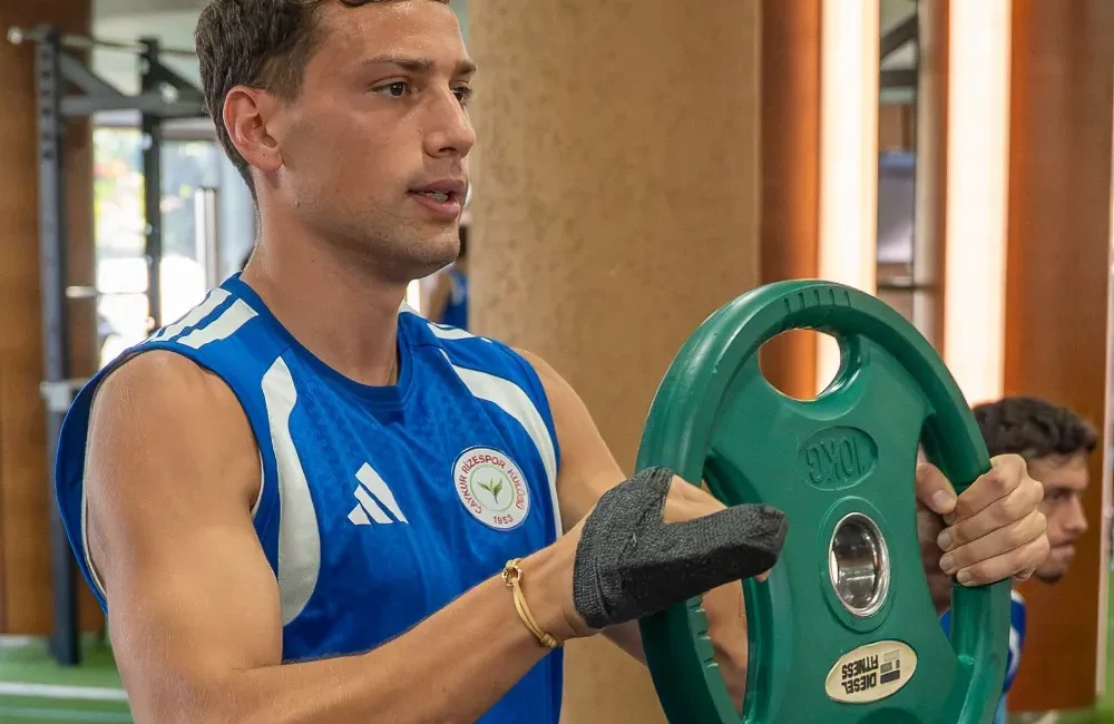 Çaykur Rizespor, milli aranın ardından Trendyol Süper Lig’de Fenerbahçe ile