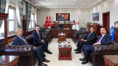 Vali Baydaş, Adli Yıl açılışı dolayısıyla Rize Adliyesini ziyaret etti.