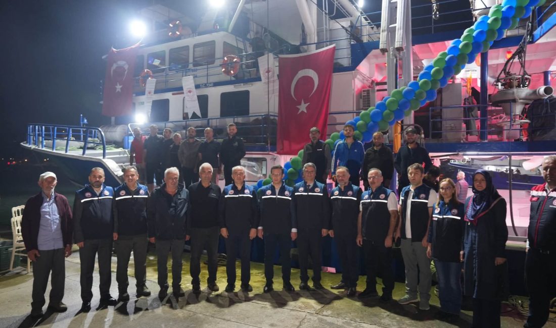 2026-2027 yılı su ürünleri avcılık sezonunun açılışı dolayısıyla düzenlenen törenle,