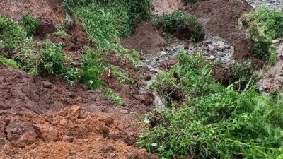 Rize’nin İyidere ve Pazar İlçelerinde 50’ye yakın heyelan, Derepazarı’nda su