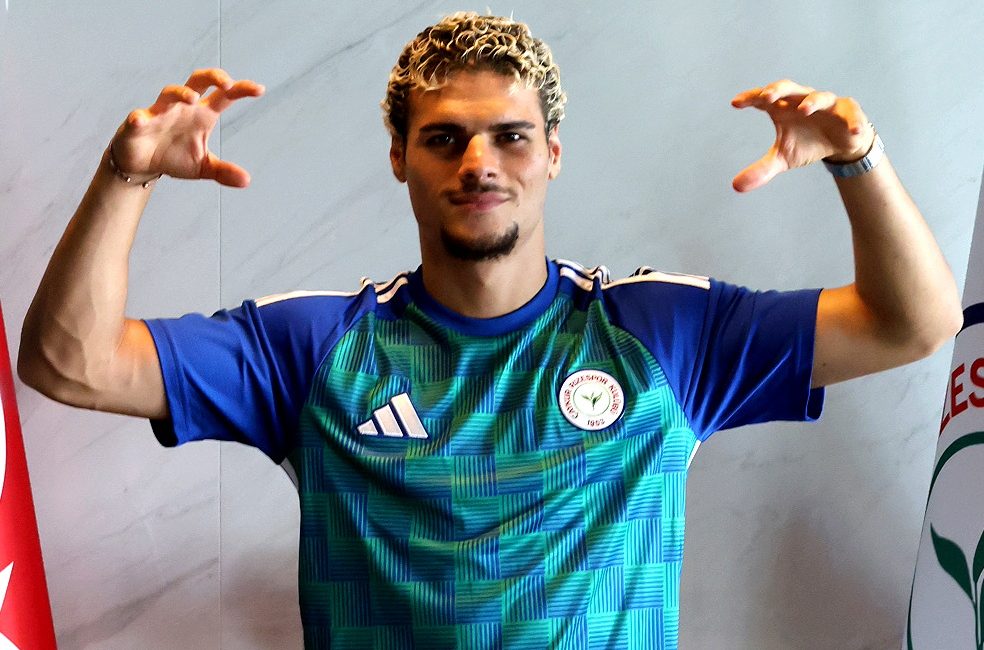 Çaykur Rizespor orta saha oyuncusu Can Bozdoğan ile 2 yıllık
