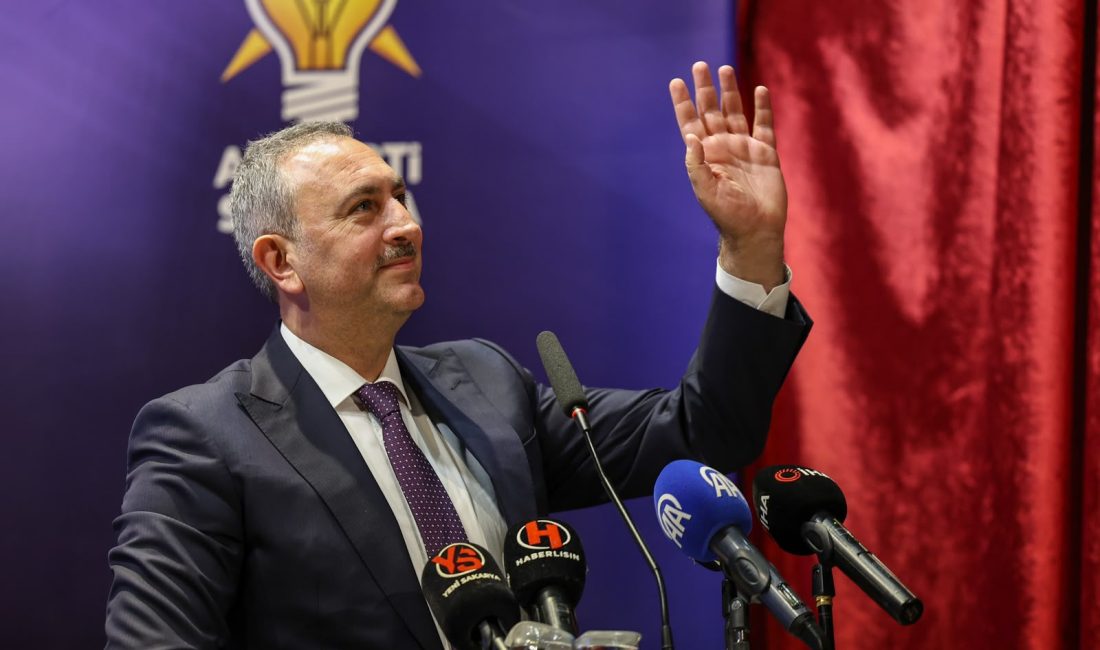 AK Parti Grup Başkanvekili Gül, Cumhurbaşkanı Erdoğan'ın yeniden adaylığının önünde