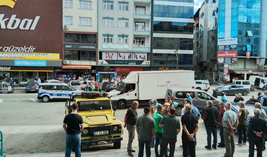 Rize’nin Ardeşen ilçesinde banka şubesi önünde meydana gelen silahlı saldırıda
