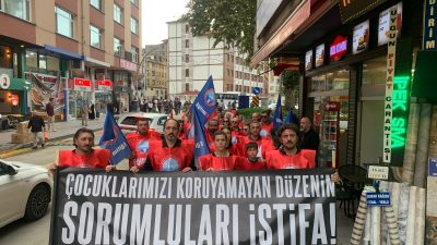 EĞİTİM-İŞ SENDİKASI RİZE ŞUBESİ
"EĞİTİMDE ŞİDDETE KARŞI "BASIN AÇIKLAMASI.YAPTI