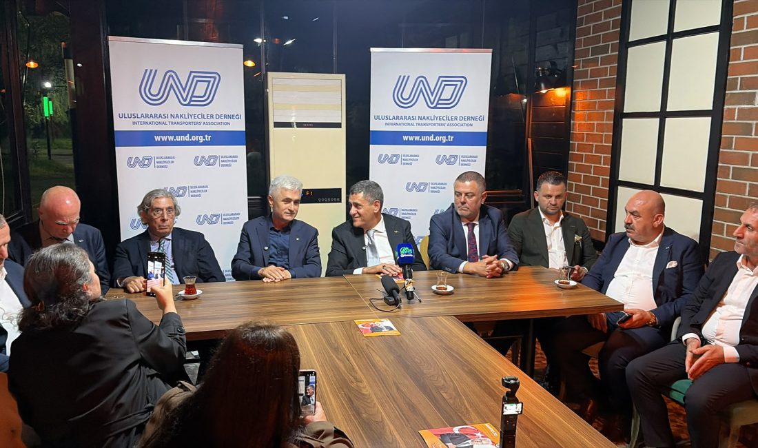 Uluslararası Nakliyeciler Derneği (UND) Başkanı, Rize’de basın mensuplarıyla buluşarak Sarp