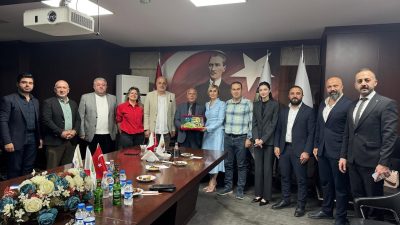 Artvin Barosu Başkanı Av. Handan Demiral Almalı ve yönetim kurulu